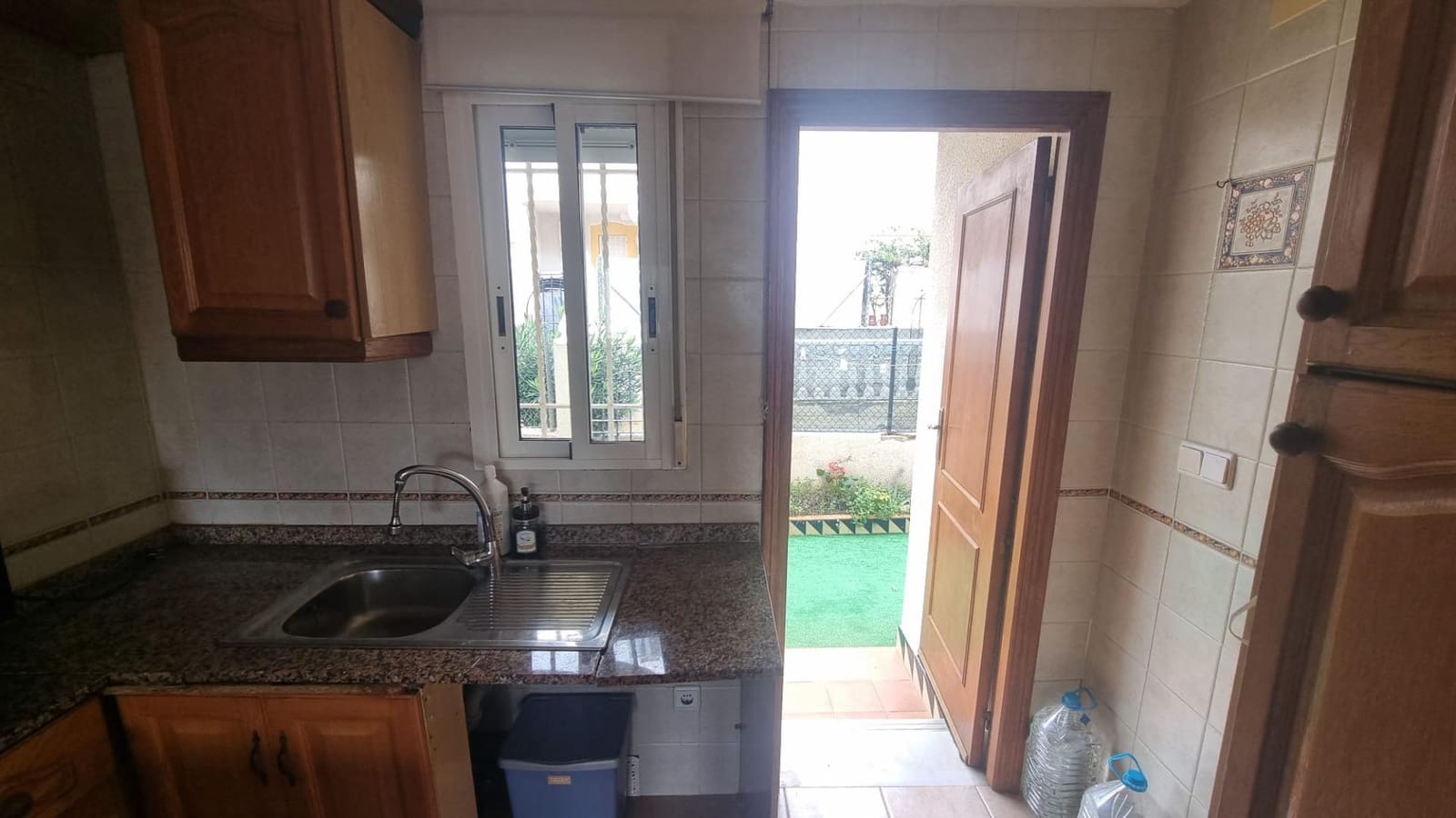 2 makuuhuone Bungalow myytävänä paikassa Torrevieja mukana uima-altaan - 135 000 € (Ref: 9591282)