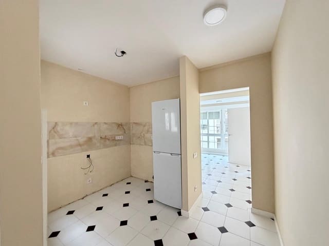 3 makuuhuone Huoneisto myytävänä paikassa Centro, Torrevieja - 159 000 € (Ref: 9591286)