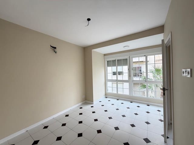 3 makuuhuone Huoneisto myytävänä paikassa Centro, Torrevieja - 159 000 € (Ref: 9591286)