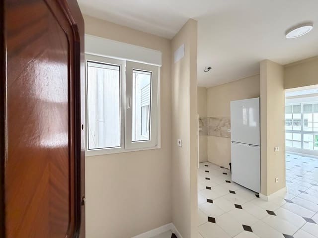 3 makuuhuone Huoneisto myytävänä paikassa Centro, Torrevieja - 159 000 € (Ref: 9591286)