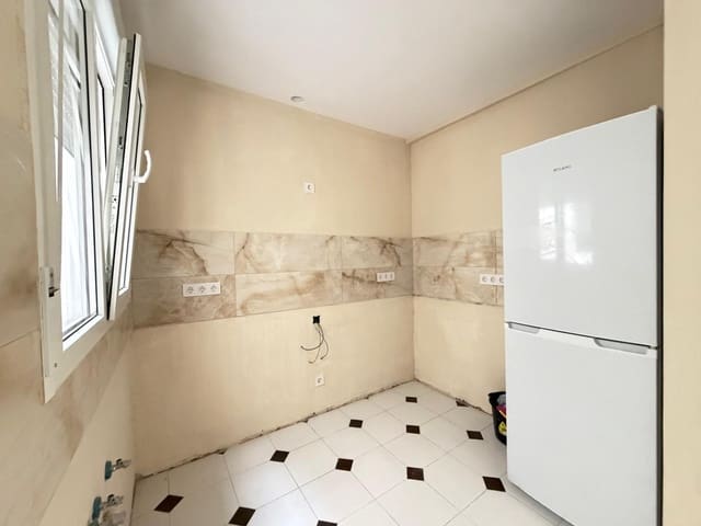 3 makuuhuone Huoneisto myytävänä paikassa Centro, Torrevieja - 159 000 € (Ref: 9591286)