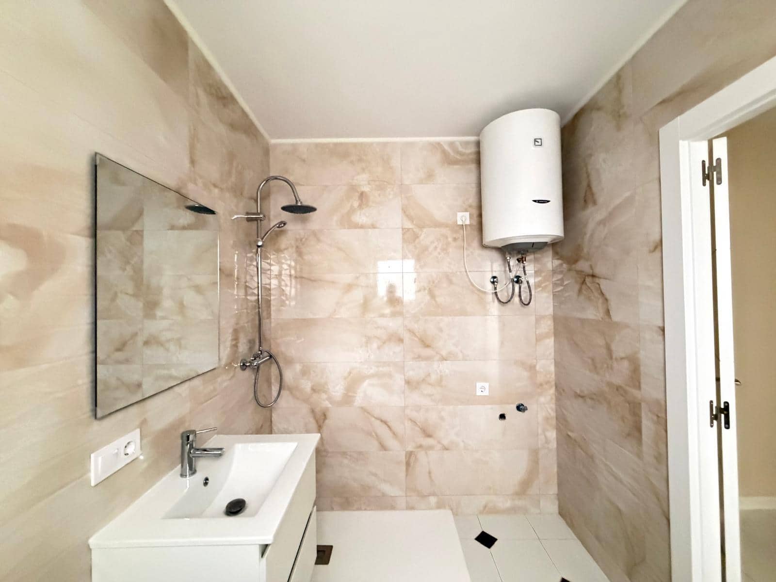 3 makuuhuone Huoneisto myytävänä paikassa Torrevieja - 159 000 € (Ref: 9591286)