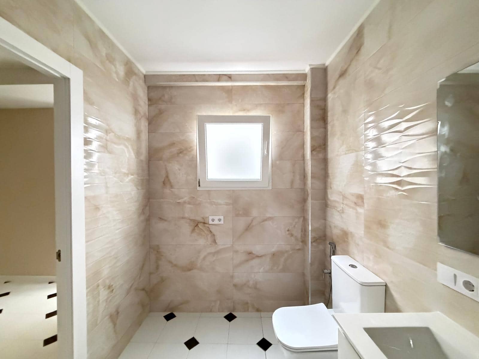 3 makuuhuone Huoneisto myytävänä paikassa Torrevieja - 159 000 € (Ref: 9591286)