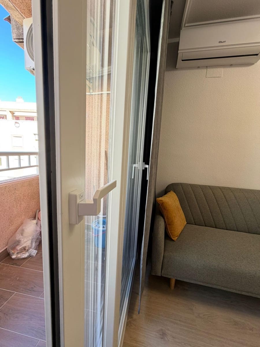 2 quarto Apartamento para venda em Torrevieja - 159 900 € (Ref: 9596129)