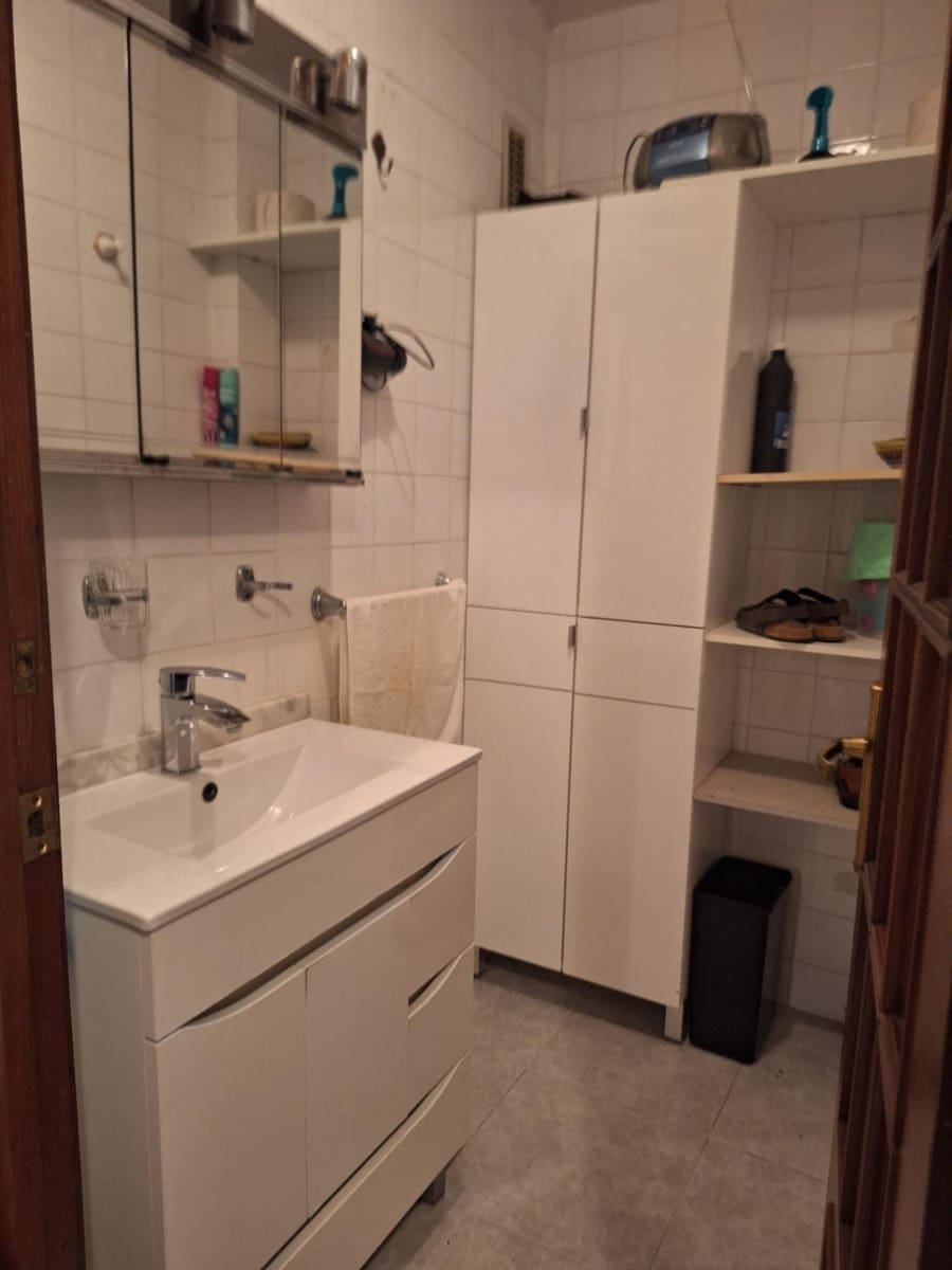 4 Zimmer Wohnung zu verkaufen in Alicante / Alacant Stadt mit Garage - 132.000 € (Ref: 9596131)