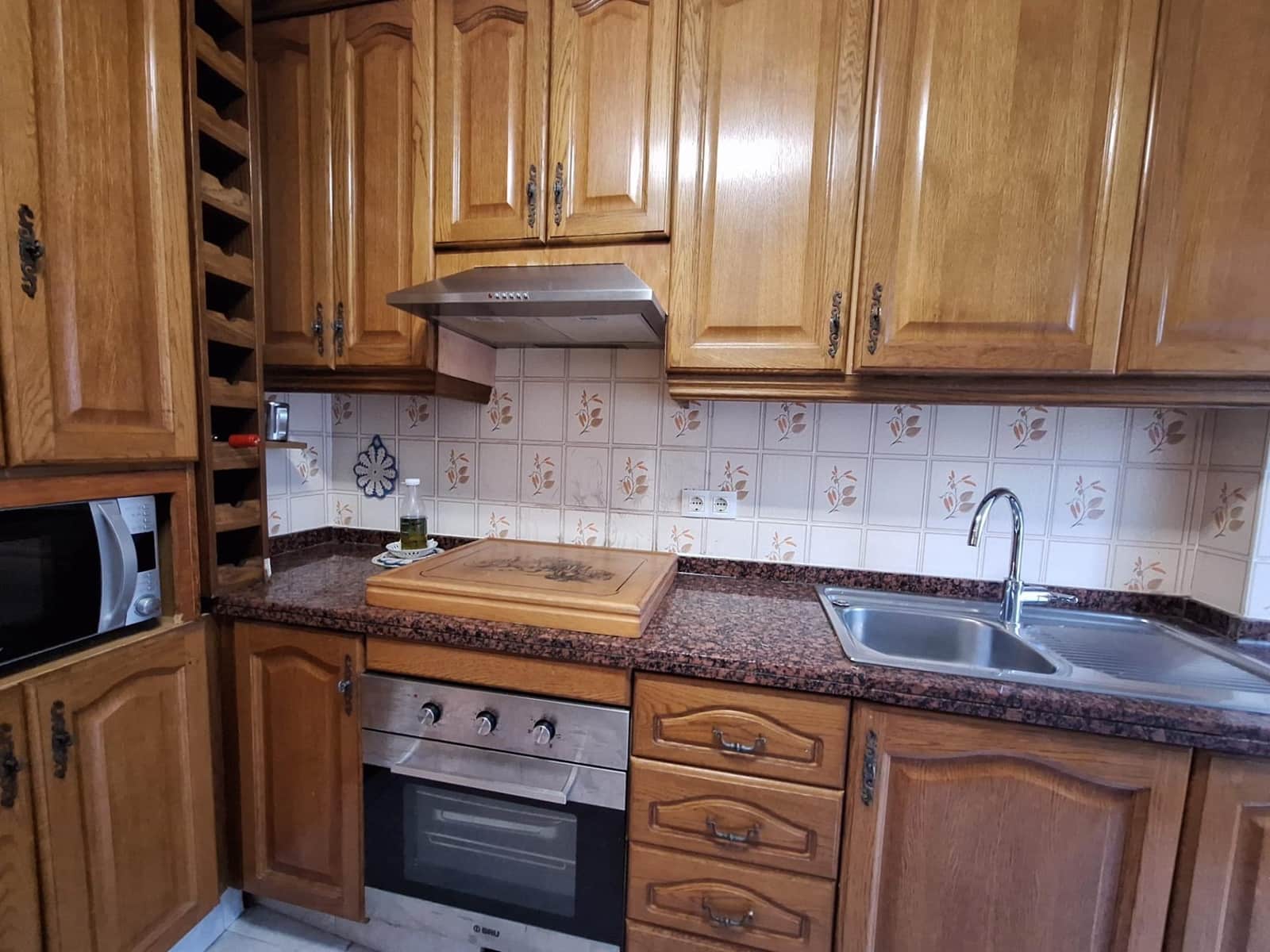 4 Zimmer Wohnung zu verkaufen in Alicante / Alacant Stadt mit Garage - 132.000 € (Ref: 9596131)