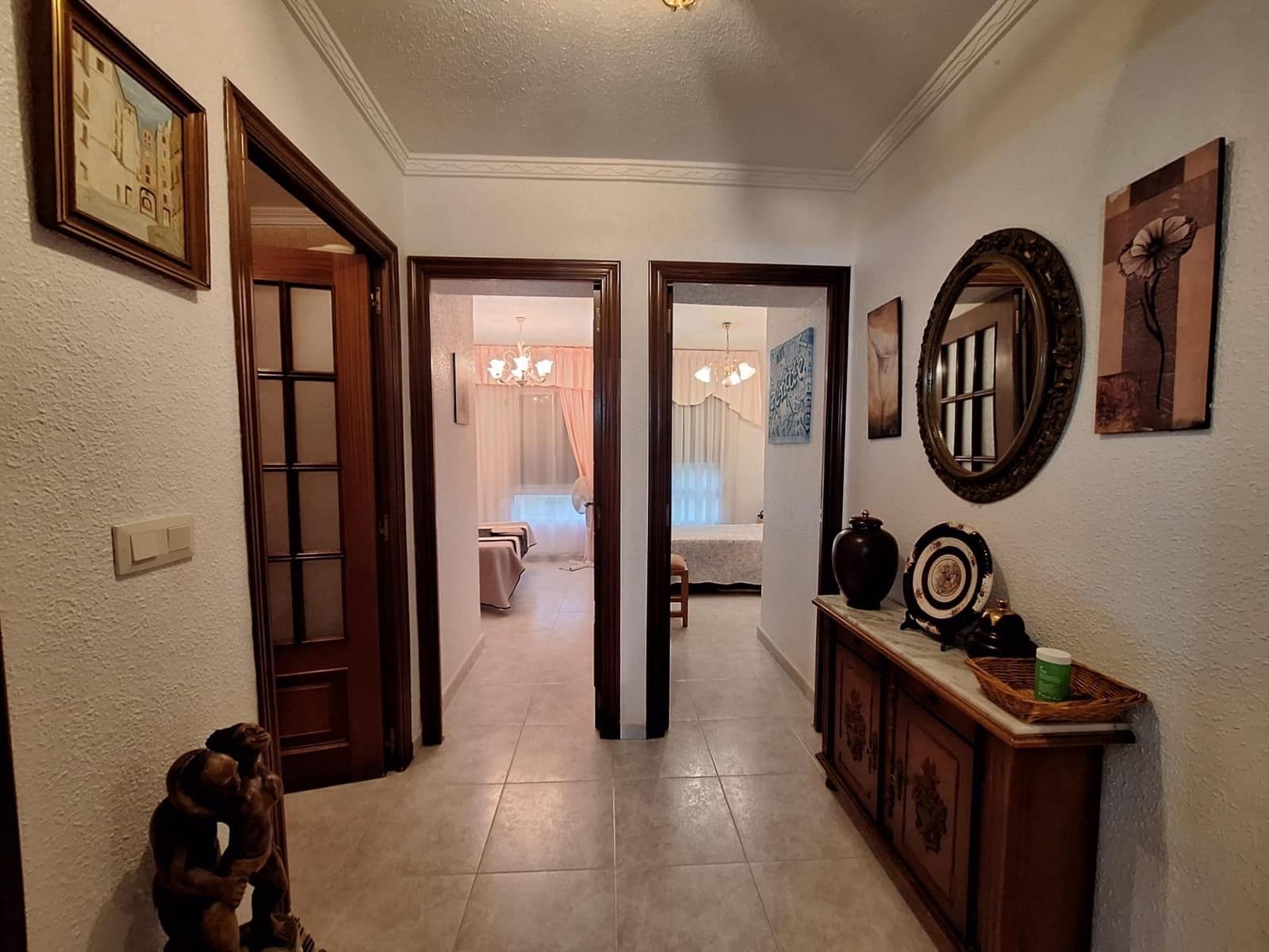 4 Zimmer Wohnung zu verkaufen in Alicante / Alacant Stadt mit Garage - 132.000 € (Ref: 9596131)