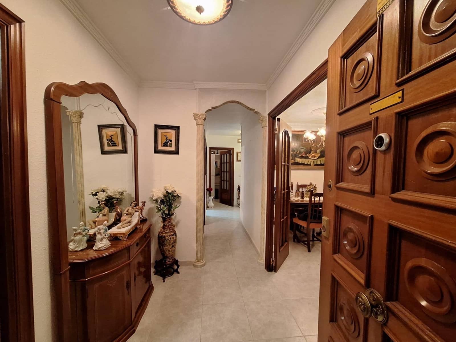 4 Zimmer Wohnung zu verkaufen in Alicante / Alacant Stadt mit Garage - 132.000 € (Ref: 9596131)