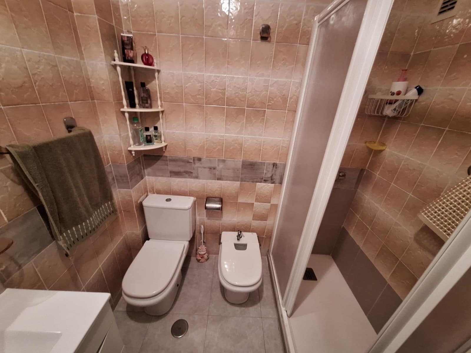 4 Zimmer Wohnung zu verkaufen in Alicante / Alacant Stadt mit Garage - 132.000 € (Ref: 9596131)
