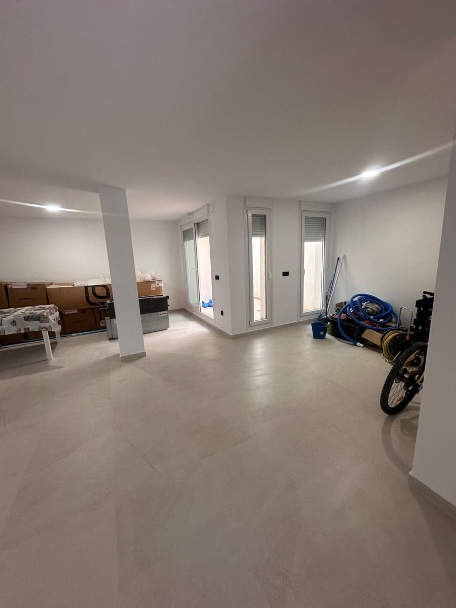 4 soverom Villa til salgs i Algorfa med garasje - € 770 000 (Ref: 9599540)