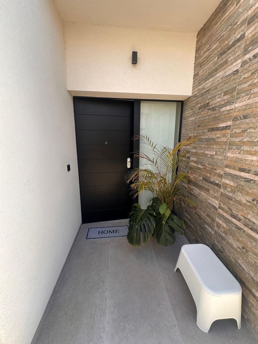 4 soverom Villa til salgs i Algorfa med garasje - € 770 000 (Ref: 9599540)