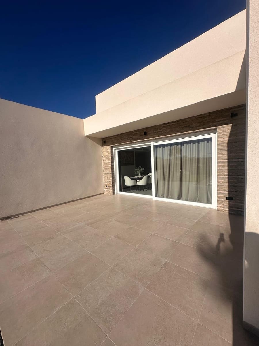 4 soverom Villa til salgs i Algorfa med garasje - € 770 000 (Ref: 9599540)