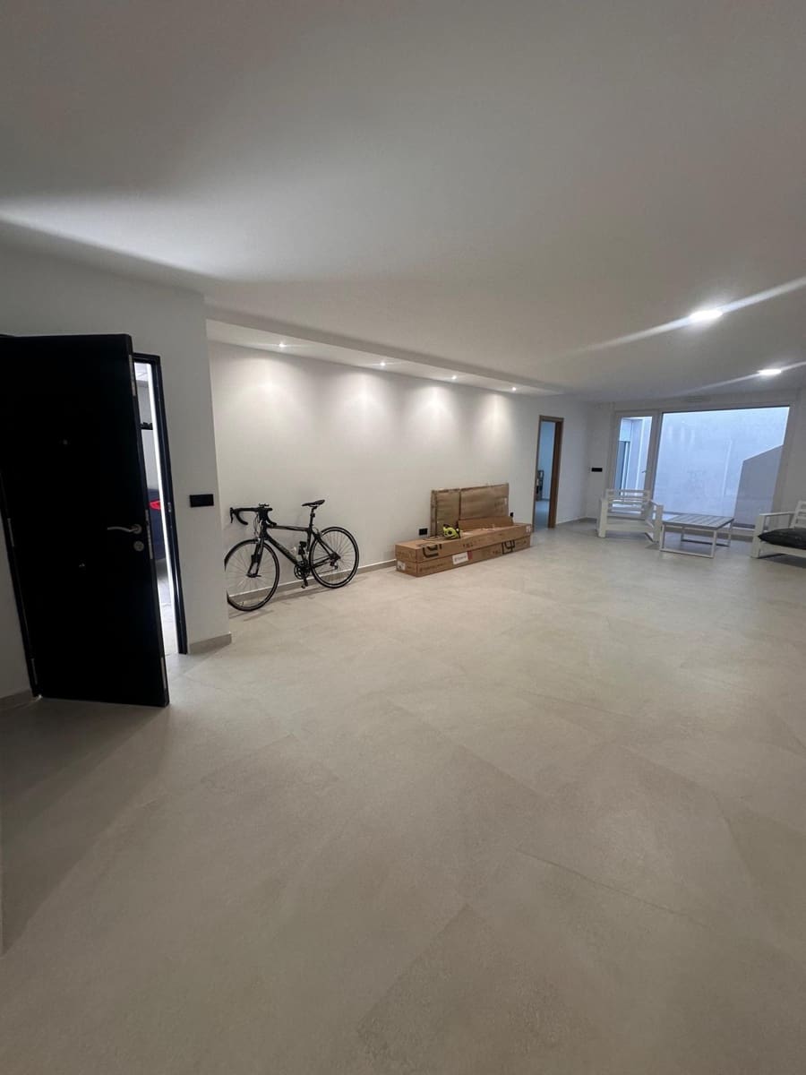 4 soverom Villa til salgs i Algorfa med garasje - € 770 000 (Ref: 9599540)