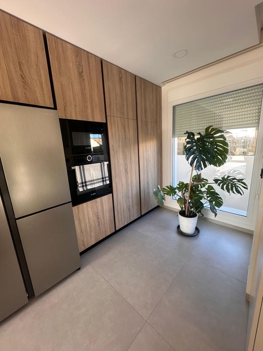 4 soverom Villa til salgs i Algorfa med garasje - € 770 000 (Ref: 9599540)