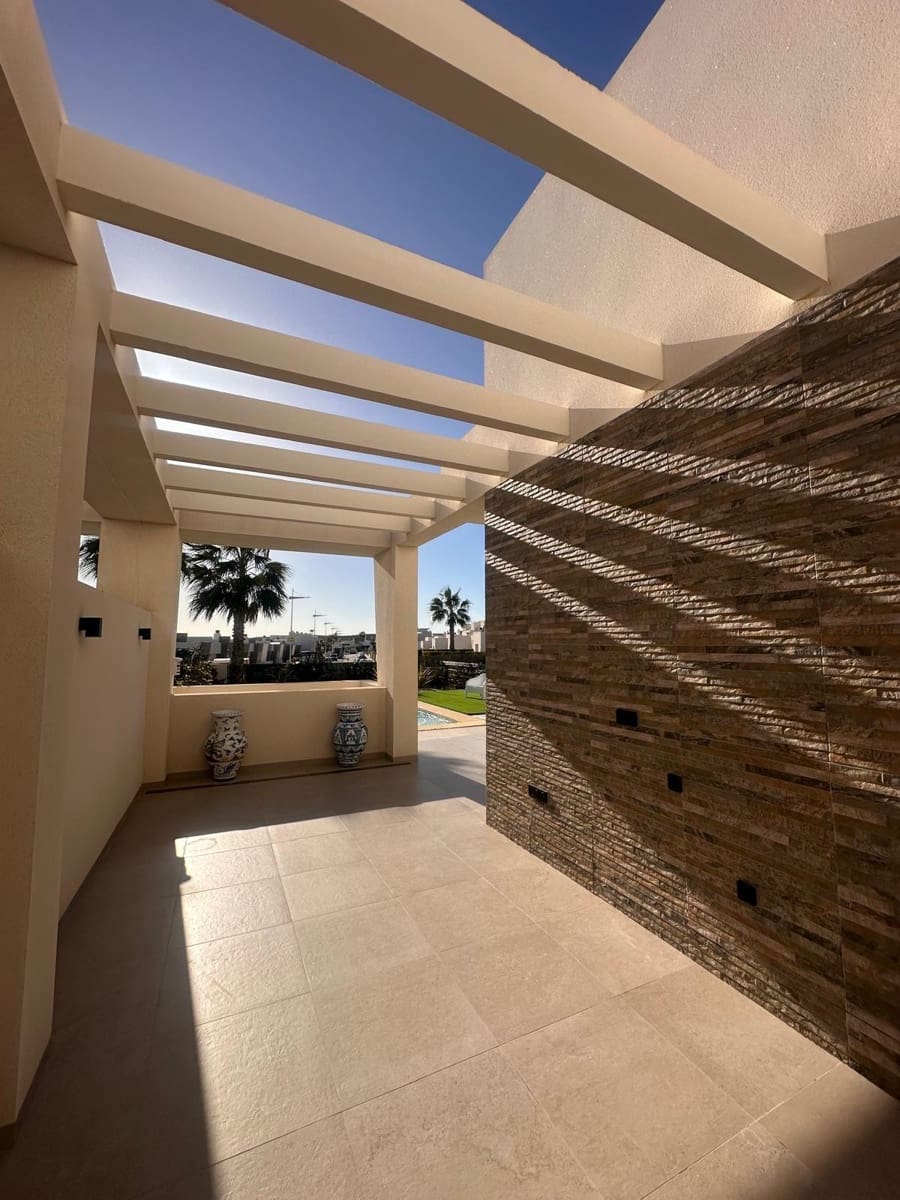 4 soverom Villa til salgs i Algorfa med garasje - € 770 000 (Ref: 9599540)