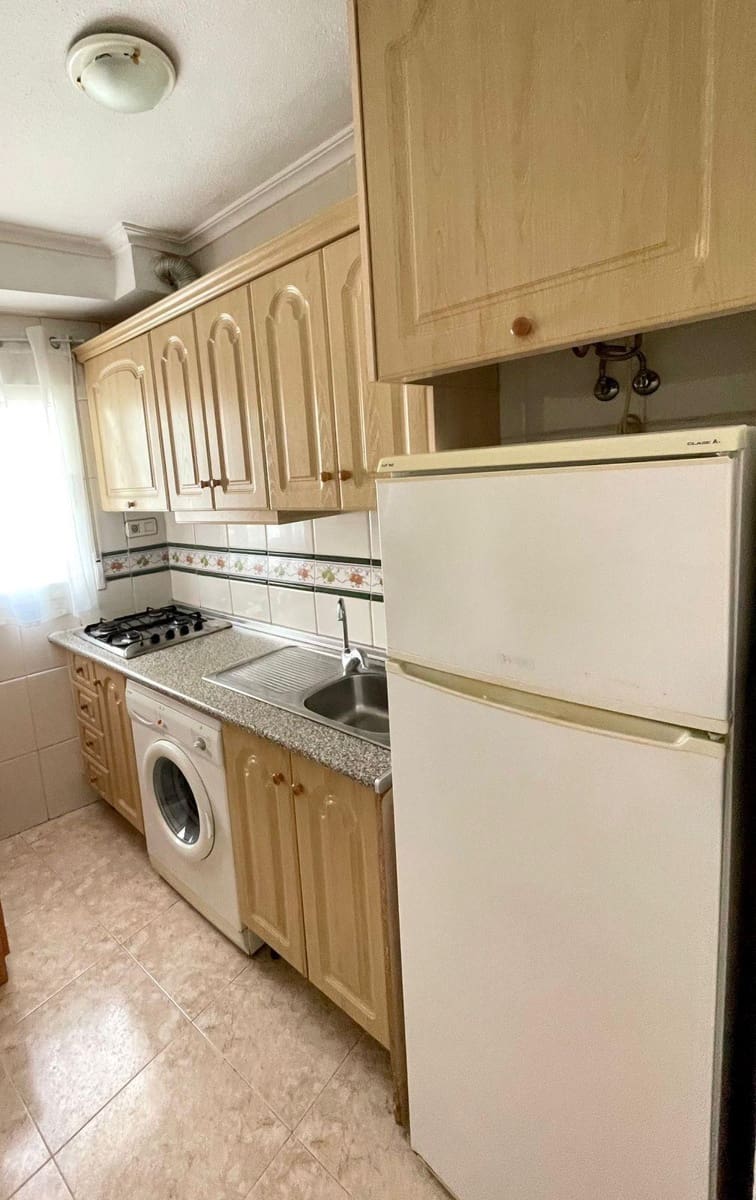 2 makuuhuone Huoneisto myytävänä paikassa Torrevieja - 129 900 € (Ref: 9599543)