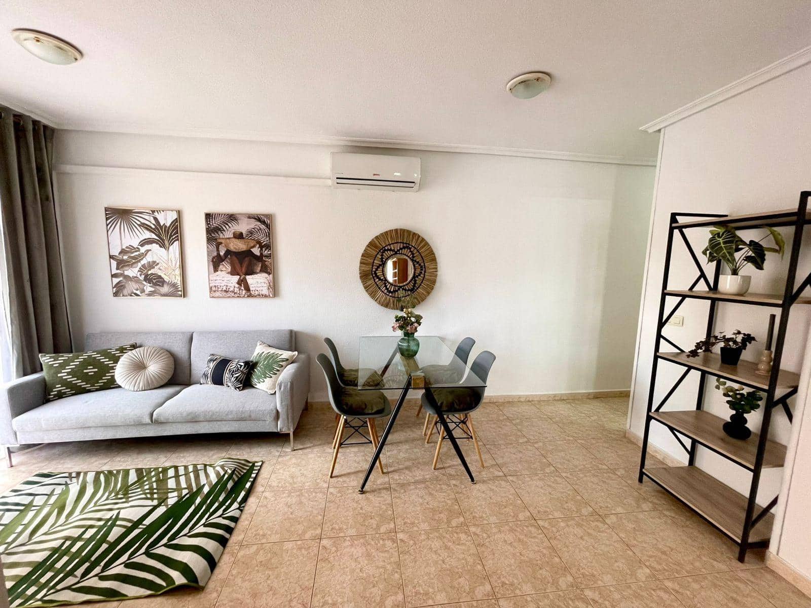 2 makuuhuone Huoneisto myytävänä paikassa Torrevieja - 129 900 € (Ref: 9599543)