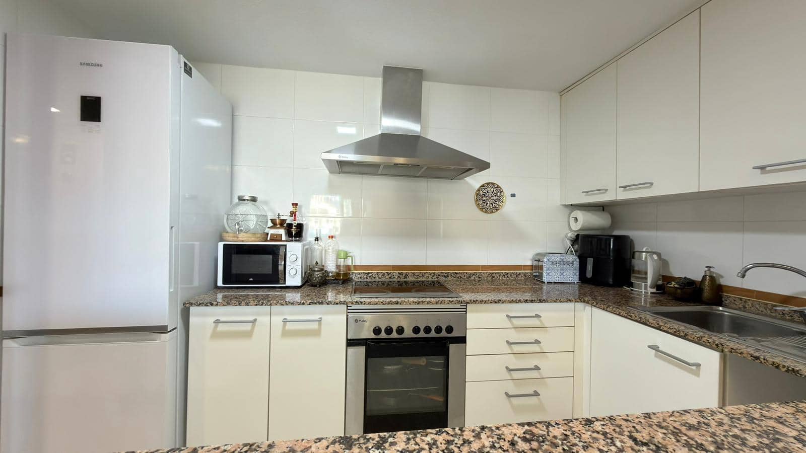 2 bedroom Apartment for sale in La Villajoyosa / Vila Joiosa with pool garage - € 269,000 (Ref: 9602650)