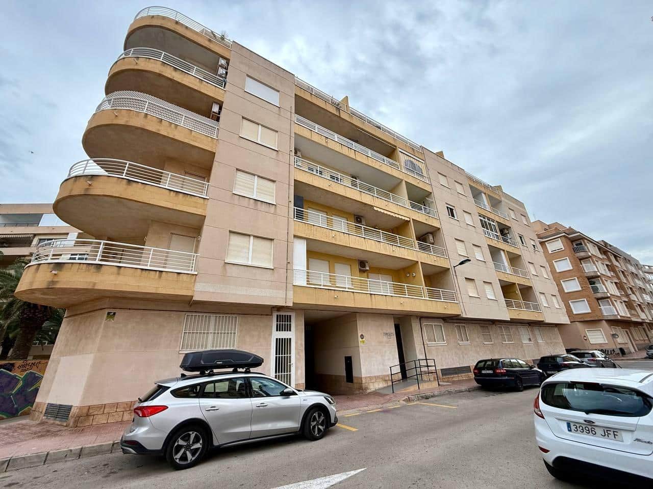 2 soveværelse Lejlighed til salg i Torrevieja - € 199.900 (Ref: 9604968)