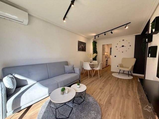 1 makuuhuone Huoneisto myytävänä paikassa Playa del Cura, Torrevieja - 167 900 € (Ref: 9604969)