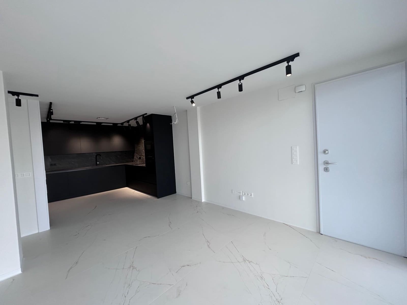 2 bedroom Apartment for sale in Finestrat with pool - € 500,000 (Ref: 9604970)