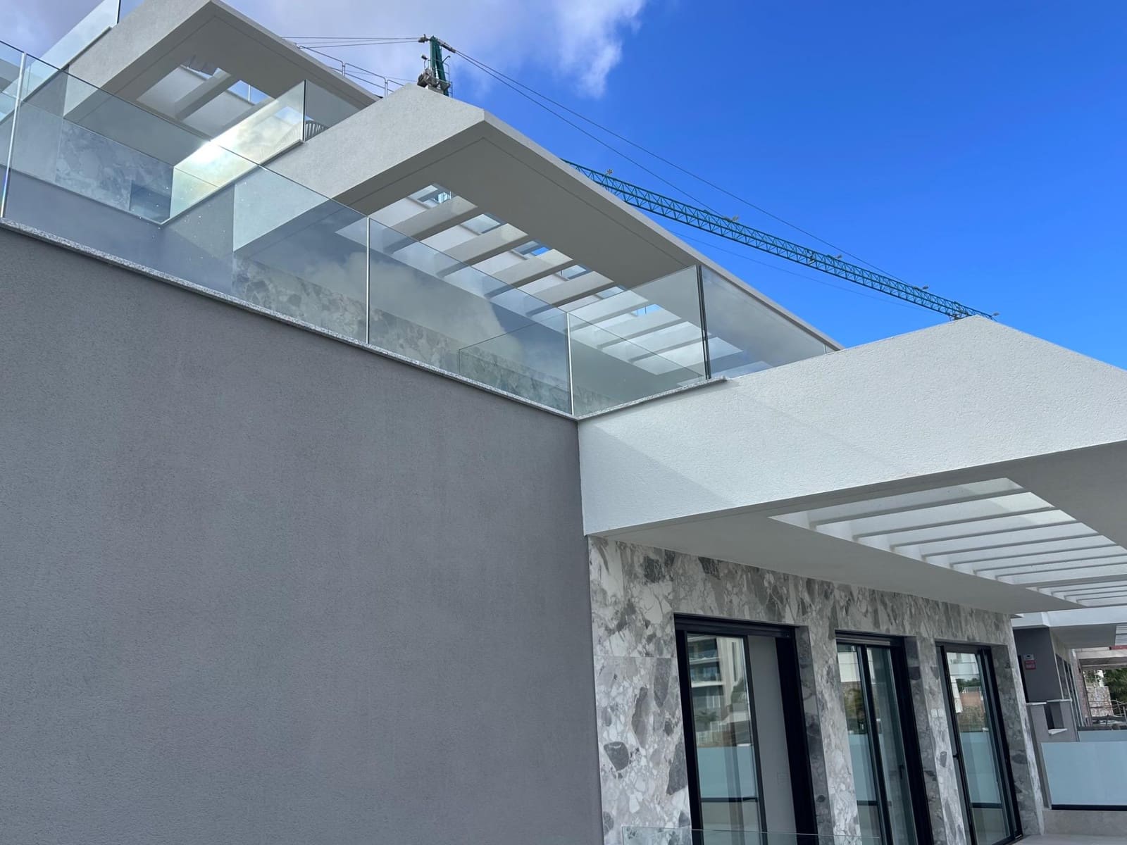 2 bedroom Apartment for sale in Finestrat with pool - € 500,000 (Ref: 9604970)