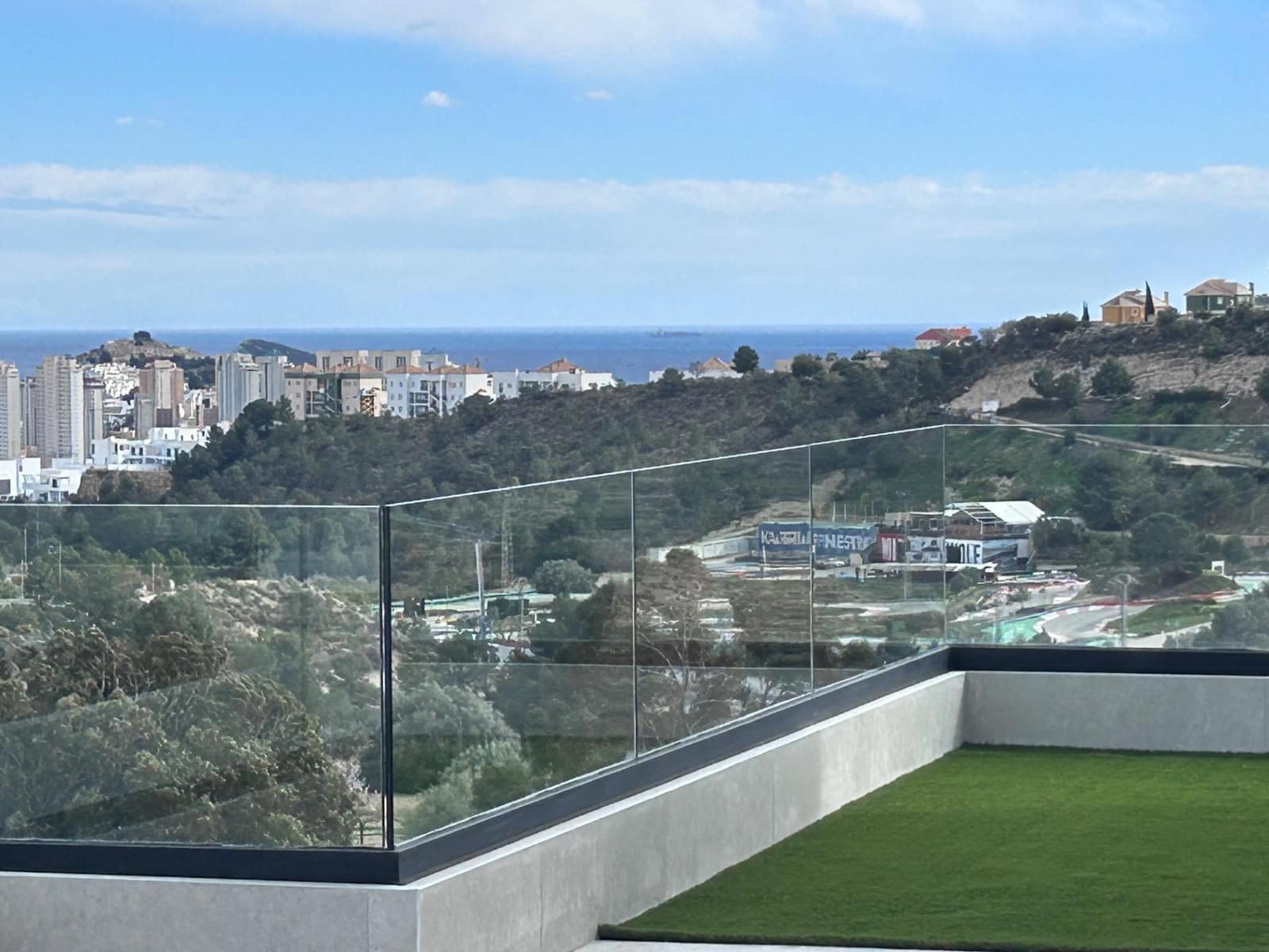 2 bedroom Apartment for sale in Finestrat with pool - € 500,000 (Ref: 9604970)