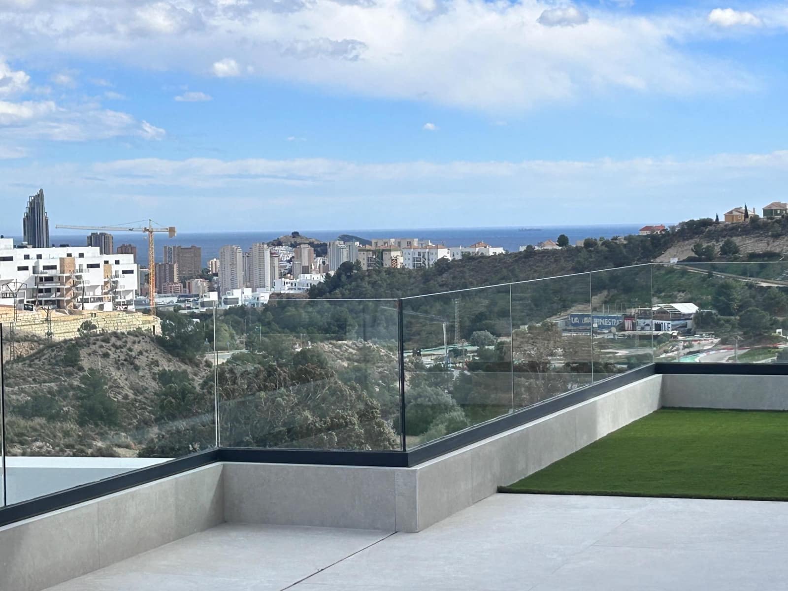 2 bedroom Apartment for sale in Finestrat with pool - € 500,000 (Ref: 9604970)