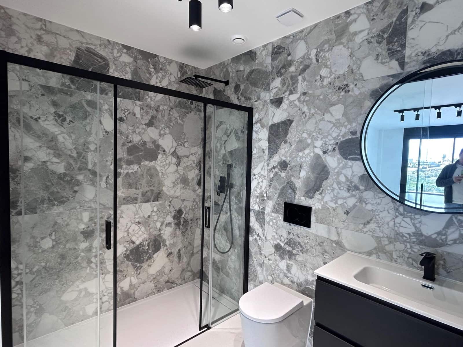 2 bedroom Apartment for sale in Finestrat with pool - € 500,000 (Ref: 9604970)