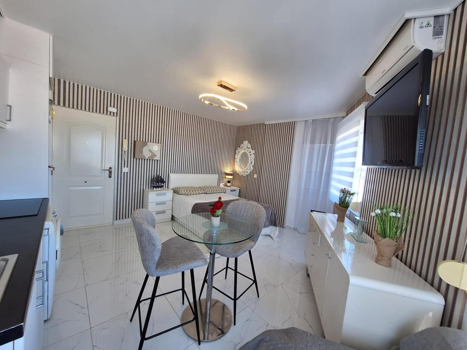 1 chambre Studio à vendre à Torrevieja - 115 900 € (Ref: 9608061)
