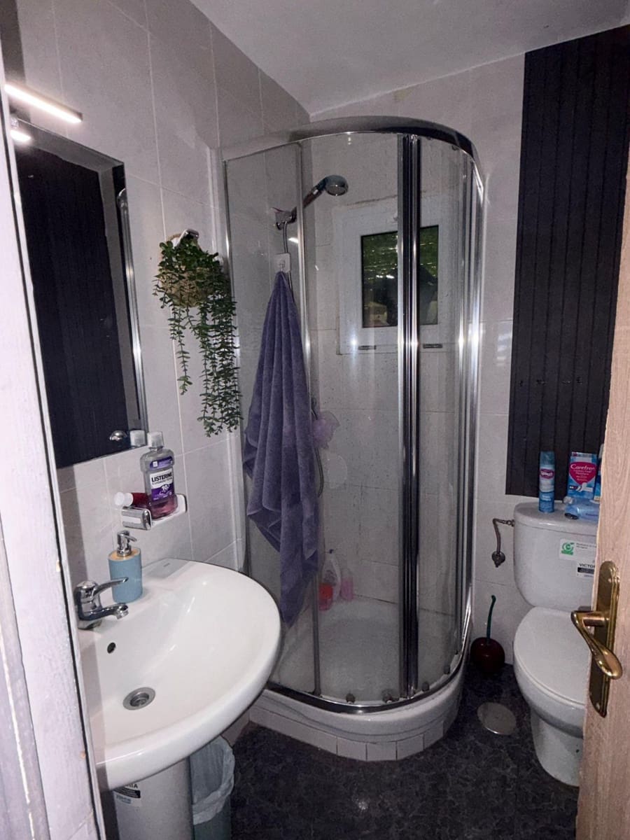 3 bedroom Apartment for sale in Alicante / Alacant city - € 115,000 (Ref: 9608063)