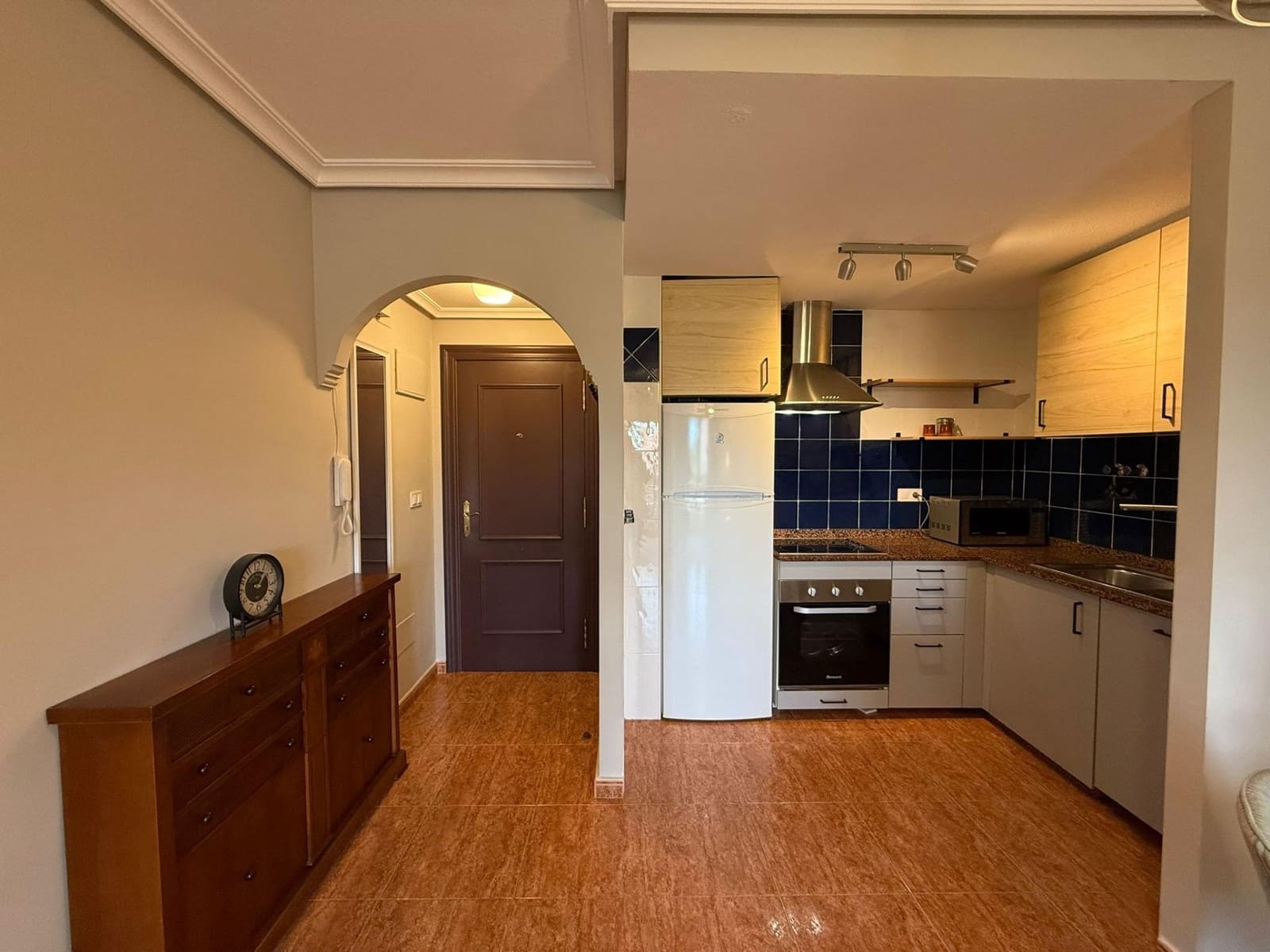 1 sovrum Lägenhet till salu i Torrevieja - 139 000 € (Ref: 9608064)