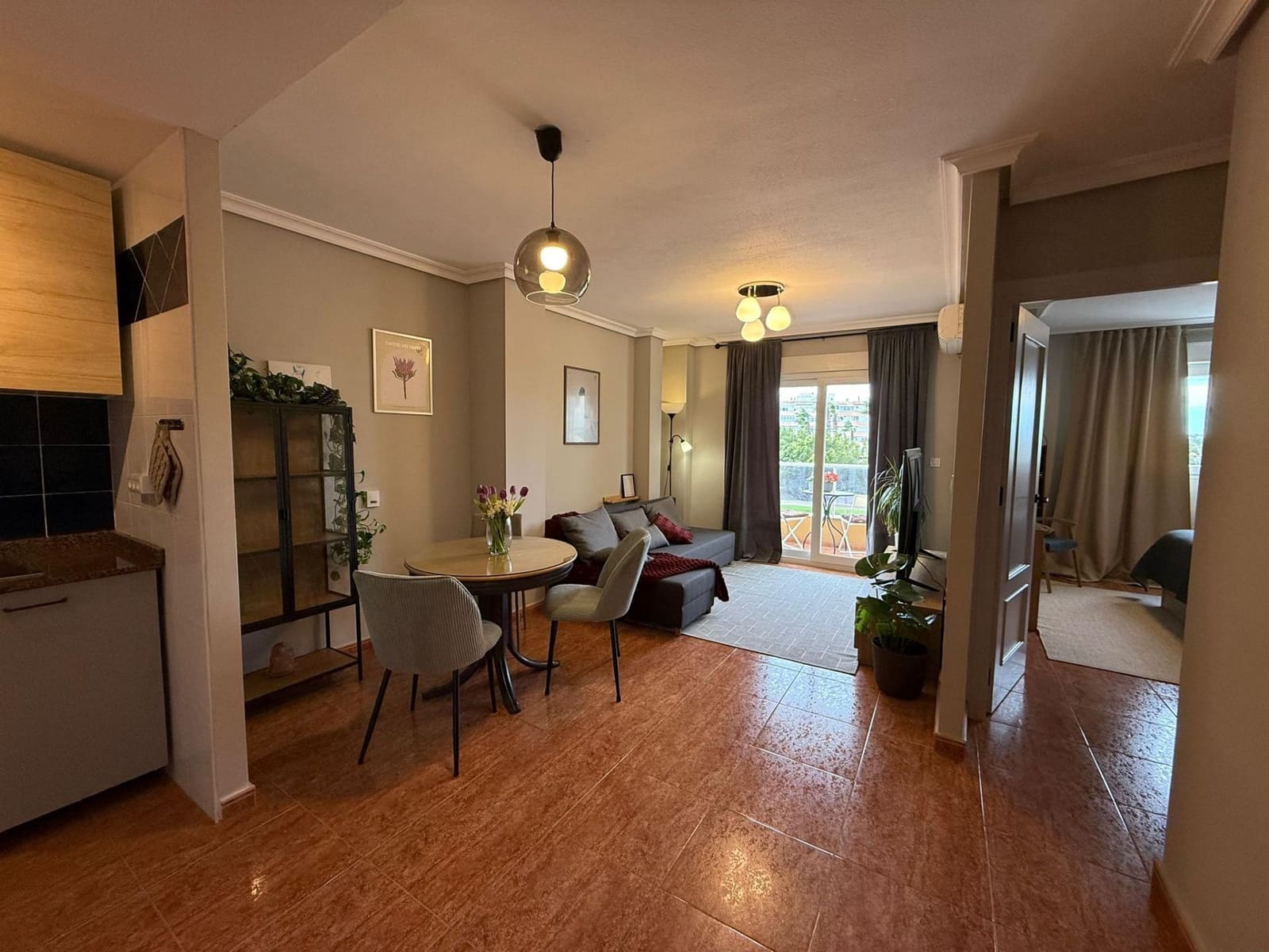 1 sovrum Lägenhet till salu i Torrevieja - 139 000 € (Ref: 9608064)