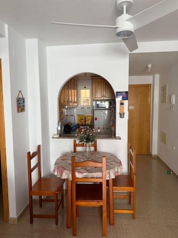 2 makuuhuone Huoneisto myytävänä paikassa Centro, Torrevieja mukana uima-altaan - 106 900 € (Ref: 9608066)