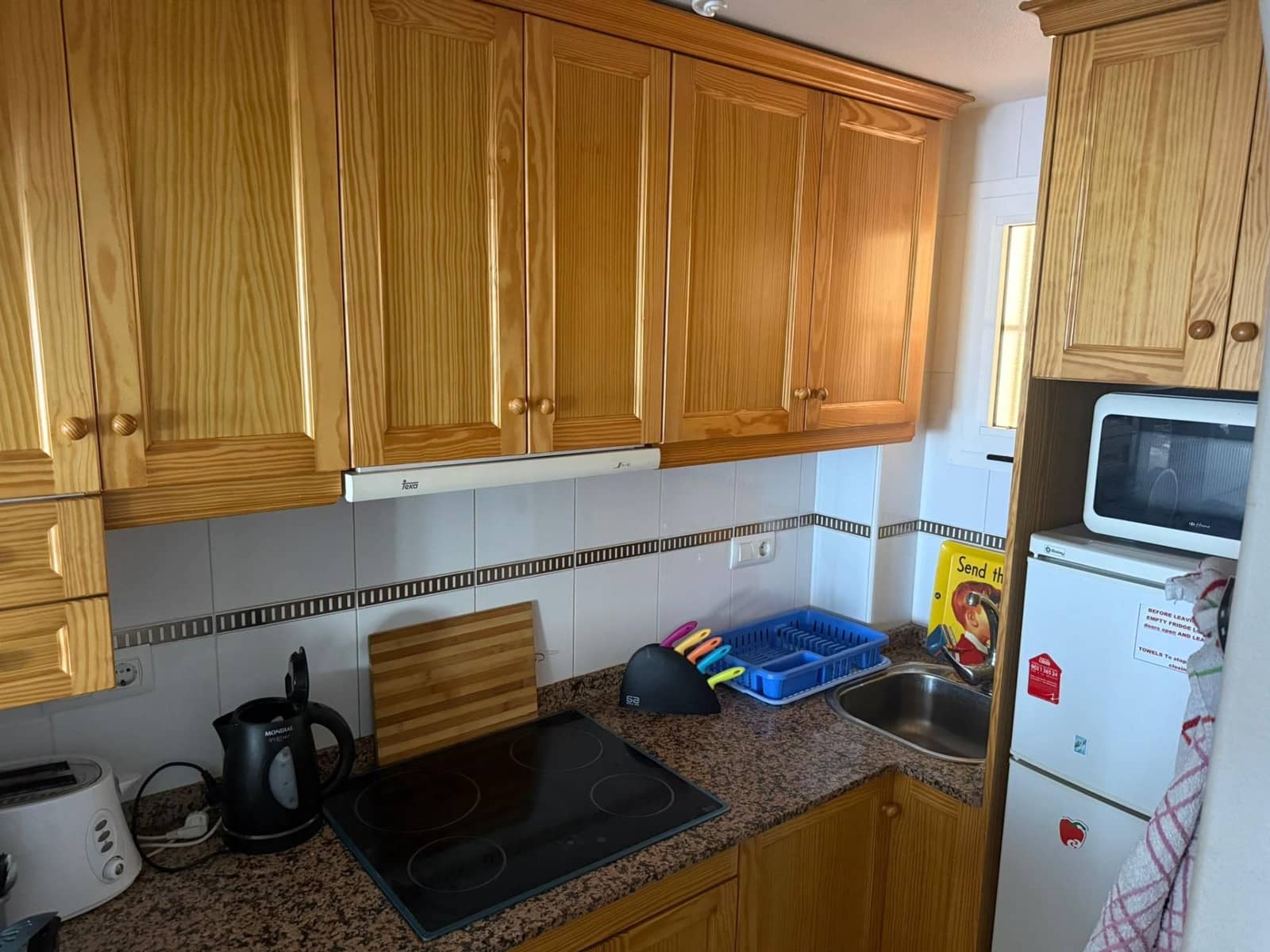 2 makuuhuone Huoneisto myytävänä paikassa Torrevieja mukana uima-altaan - 106 900 € (Ref: 9608066)