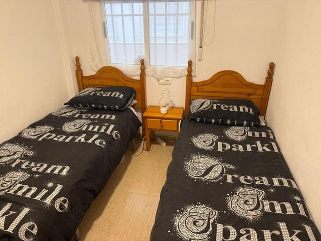 2 makuuhuone Huoneisto myytävänä paikassa Centro, Torrevieja mukana uima-altaan - 106 900 € (Ref: 9608066)