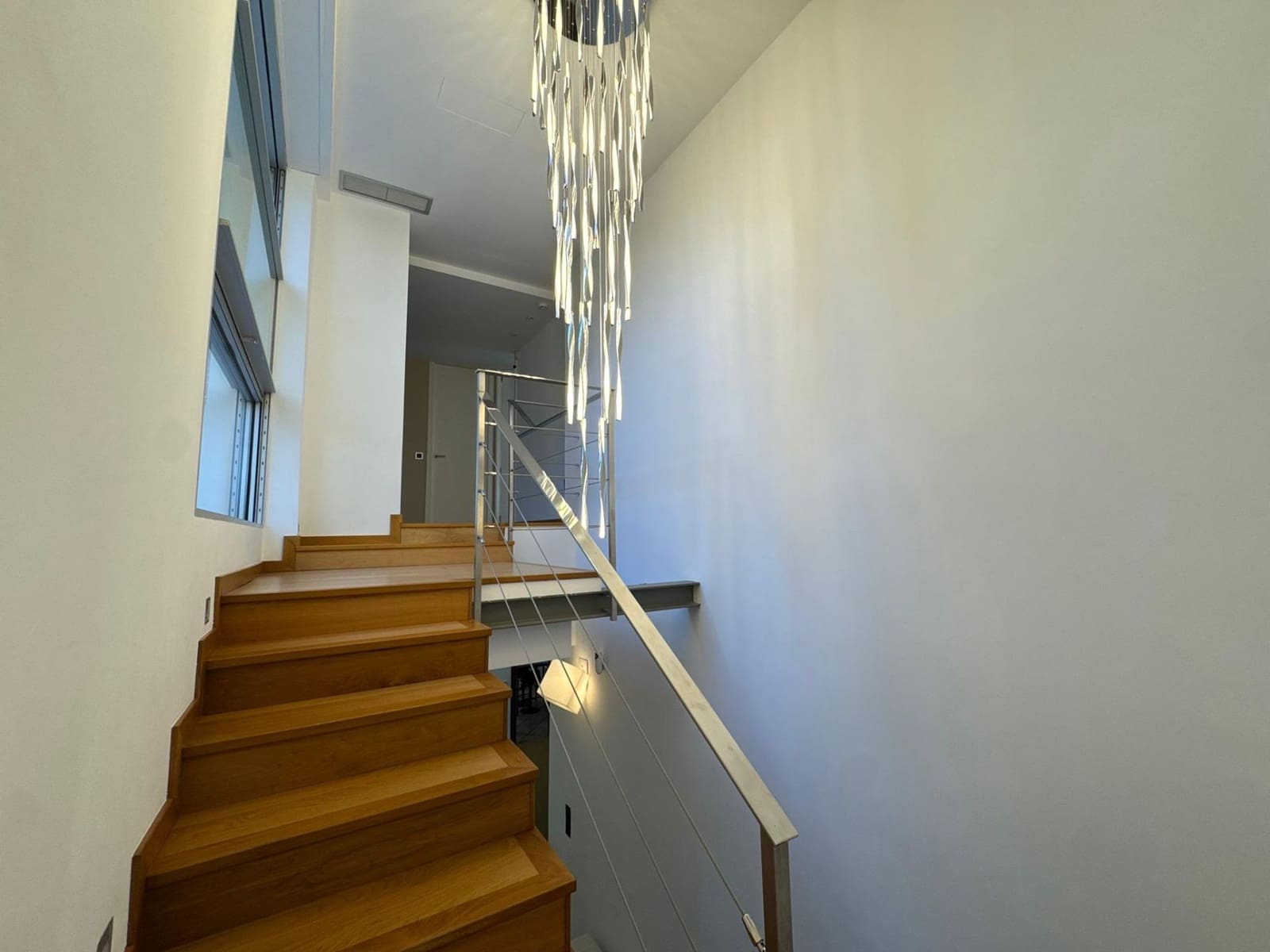 8 sypialnia Willa na sprzedaż w Riba-roja de Turia z basenem garażem - 930 000 € (Ref: 9611533)