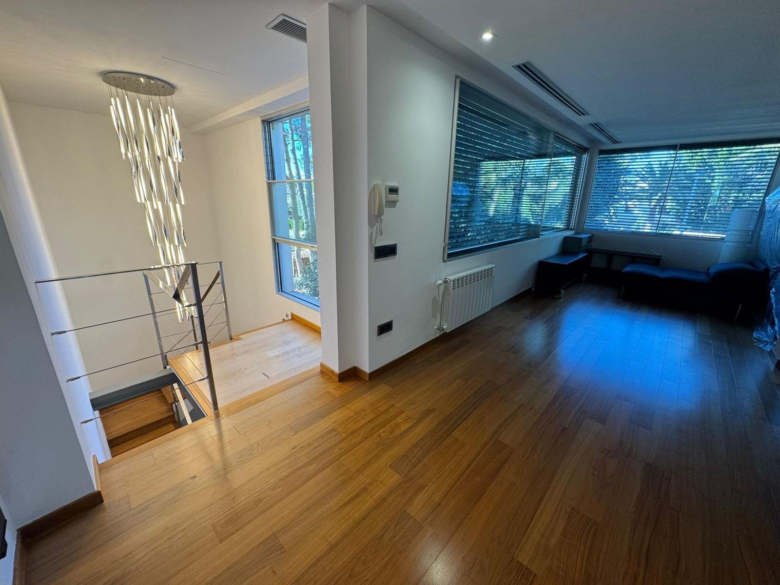 8 sypialnia Willa na sprzedaż w Riba-roja de Turia z basenem garażem - 930 000 € (Ref: 9611533)