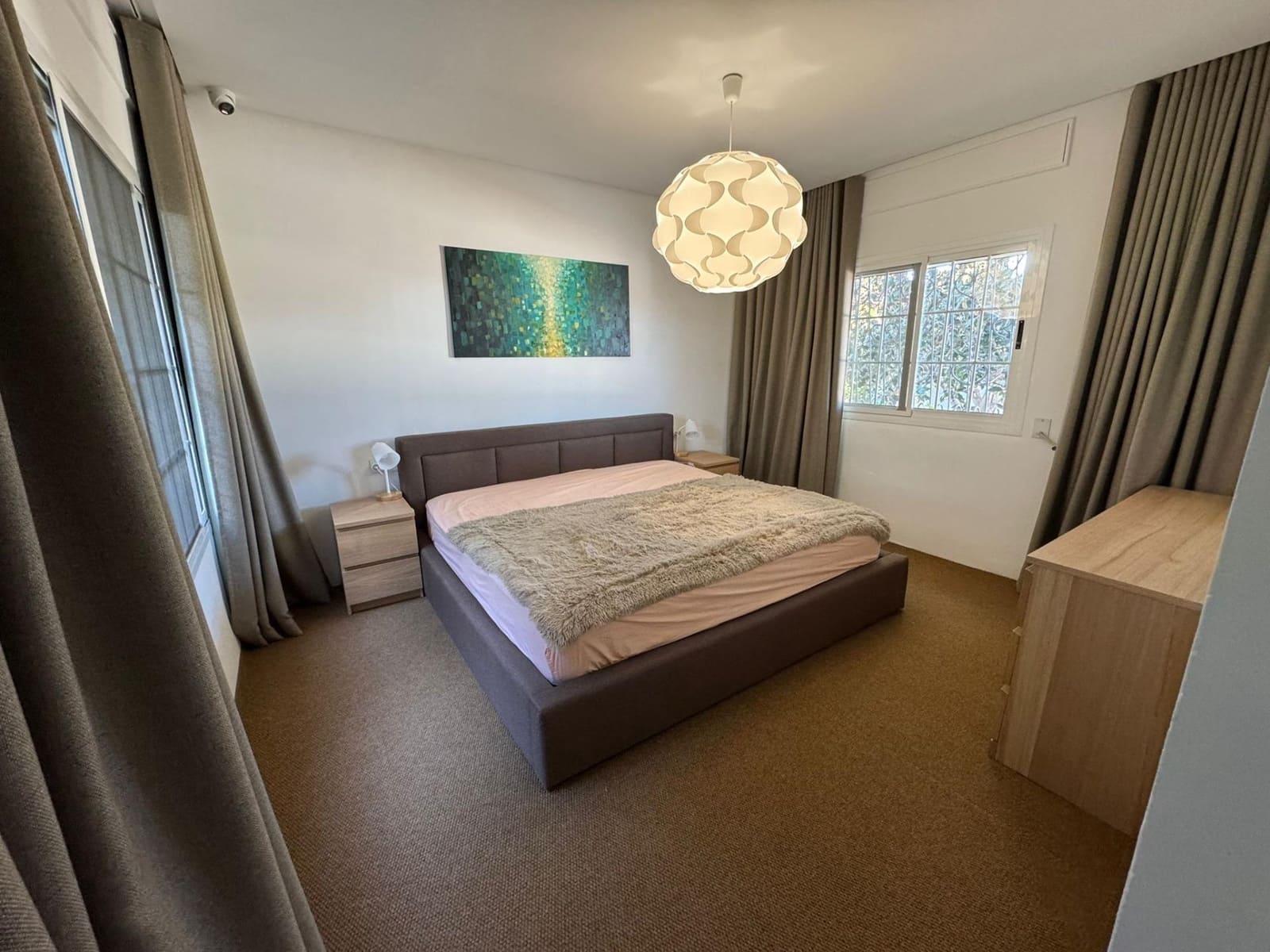 8 sypialnia Willa na sprzedaż w Riba-roja de Turia z basenem garażem - 930 000 € (Ref: 9611533)