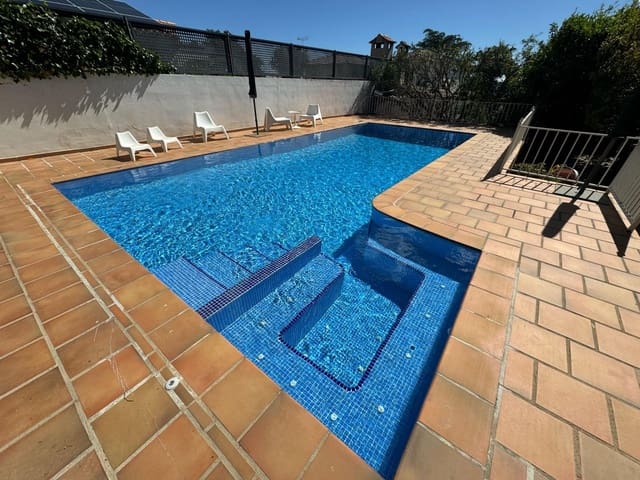 8 sypialnia Willa na sprzedaż w Riba-roja de Túria z basenem garażem - 930 000 € (Ref: 9611533)