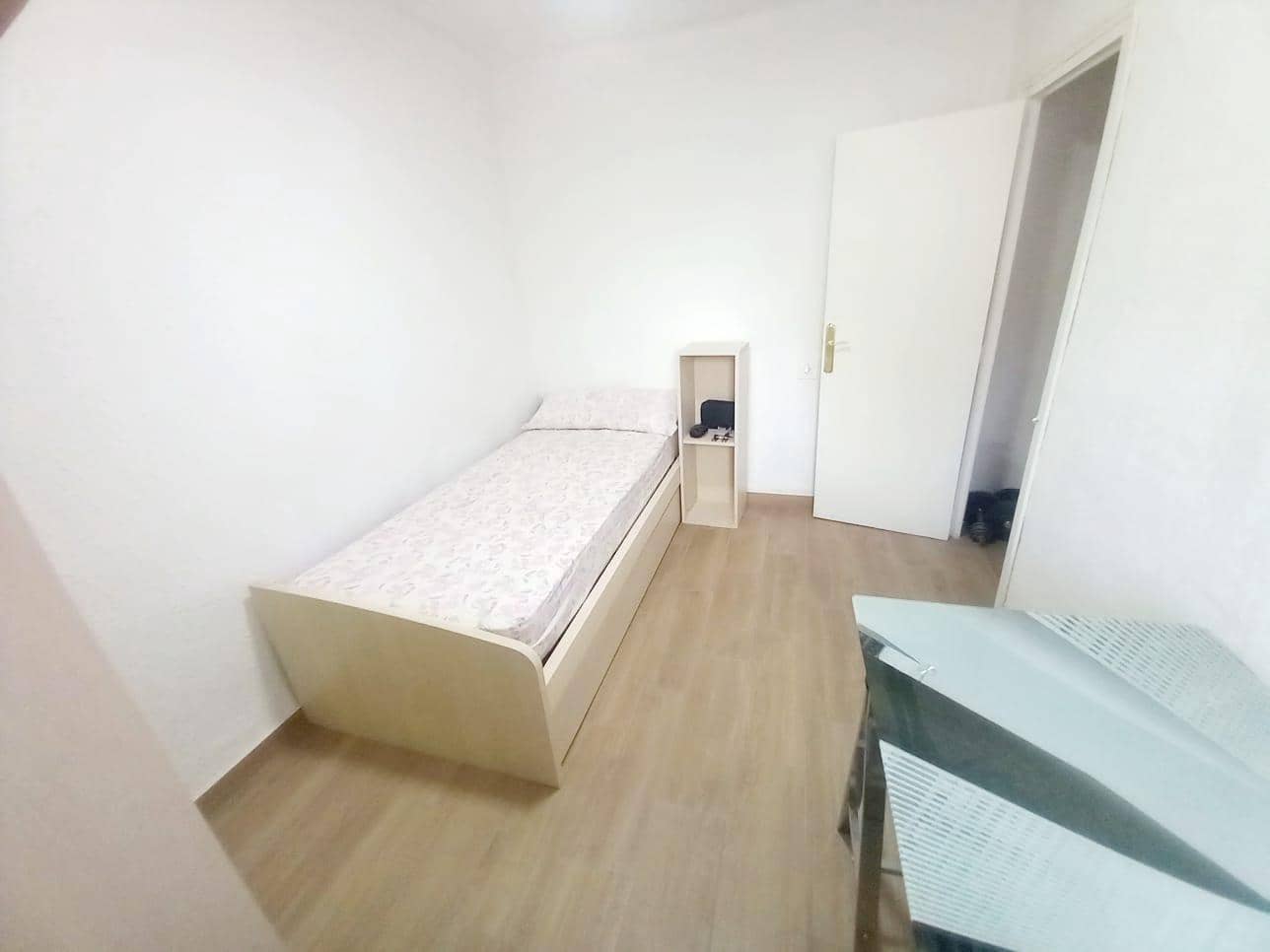 3 soveværelse Lejlighed til salg i Alicante by - € 87.000 (Ref: 9611536)