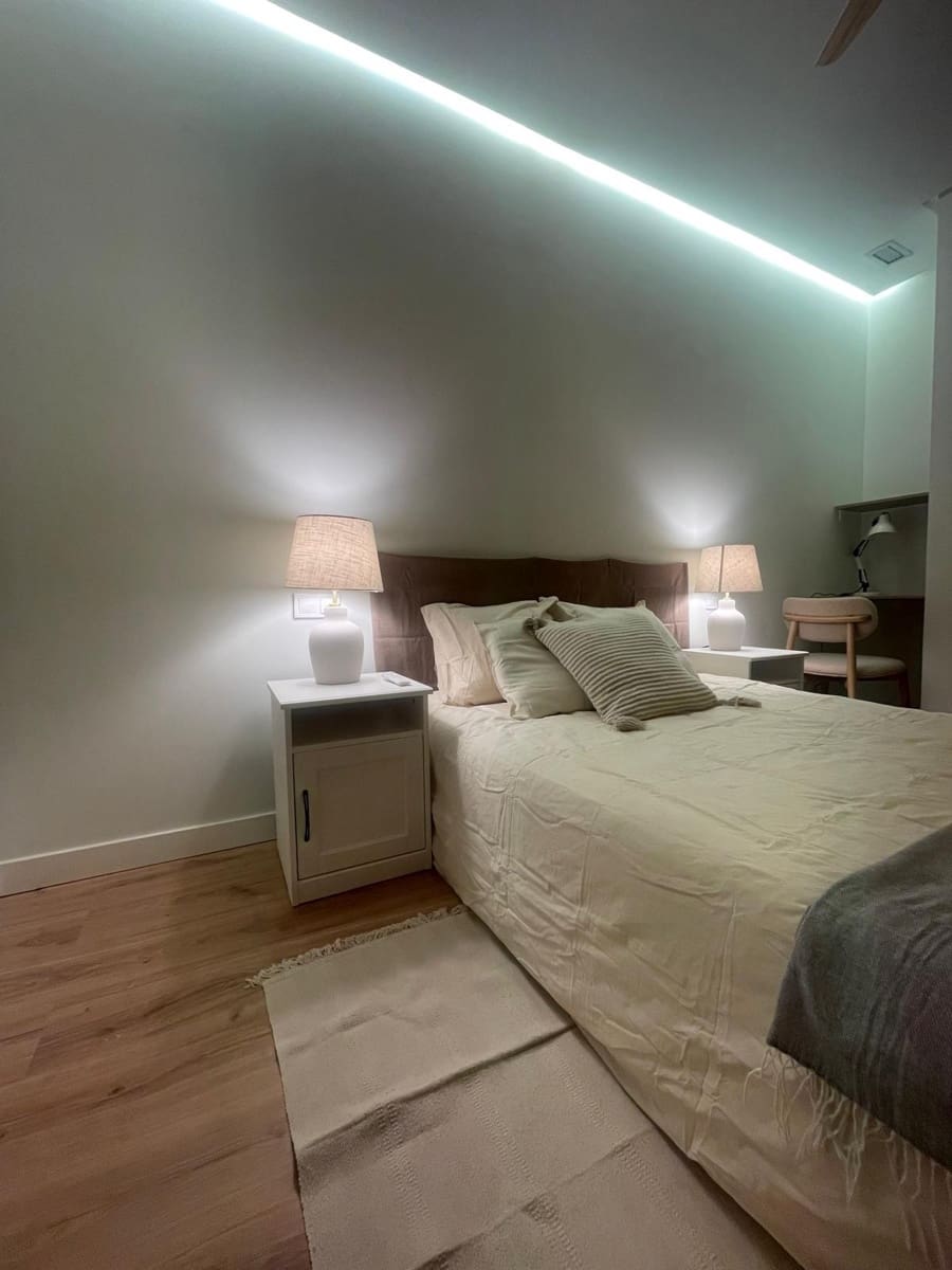 Studio til salgs i Madrid by med svømmebasseng garasje - € 385 000 (Ref: 9615457)