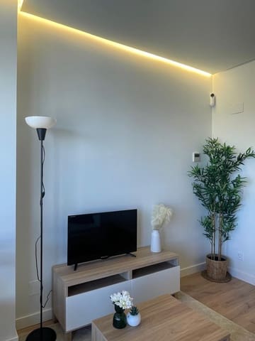 Studio til salgs i Madrid by med svømmebasseng garasje - € 385 000 (Ref: 9615457)