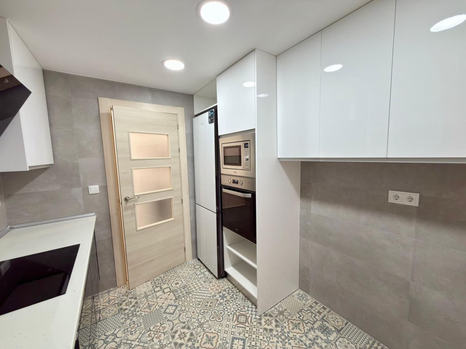 3 bedroom Apartment for sale in Alicante / Alacant city - € 399,000 (Ref: 9615459)