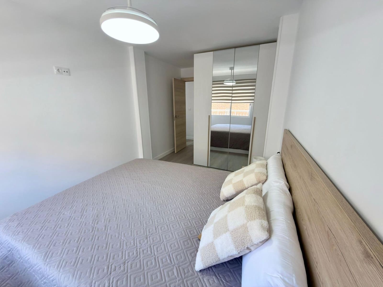 3 bedroom Apartment for sale in Alicante / Alacant city - € 399,000 (Ref: 9615459)