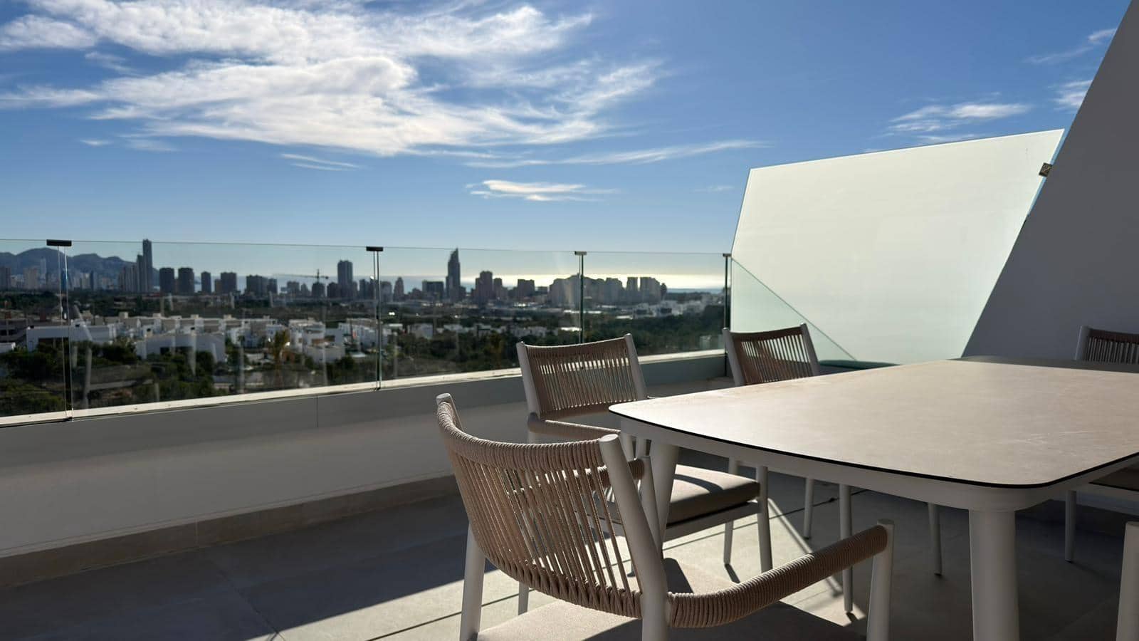 2 slaapkamer Flat te koop in Finestrat met zwembad - € 495.000 (Ref: 9619228)