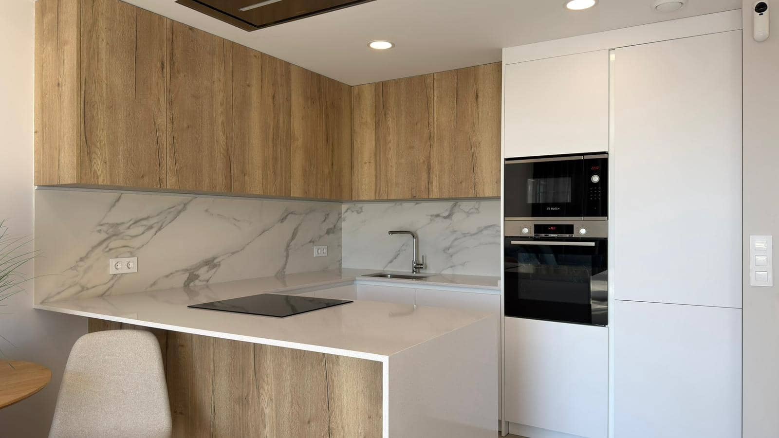 2 slaapkamer Flat te koop in Finestrat met zwembad - € 495.000 (Ref: 9619228)