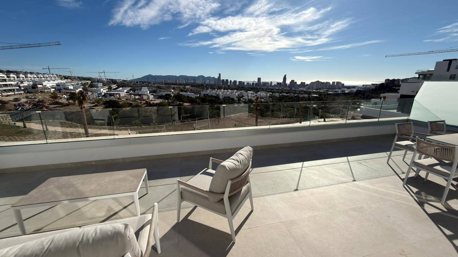 2 slaapkamer Flat te koop in Finestrat met zwembad - € 495.000 (Ref: 9619228)