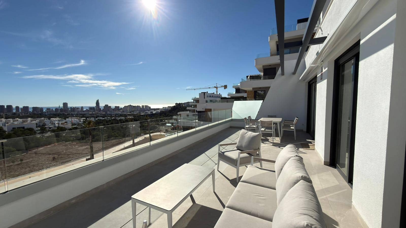 2 slaapkamer Flat te koop in Finestrat met zwembad - € 495.000 (Ref: 9619228)