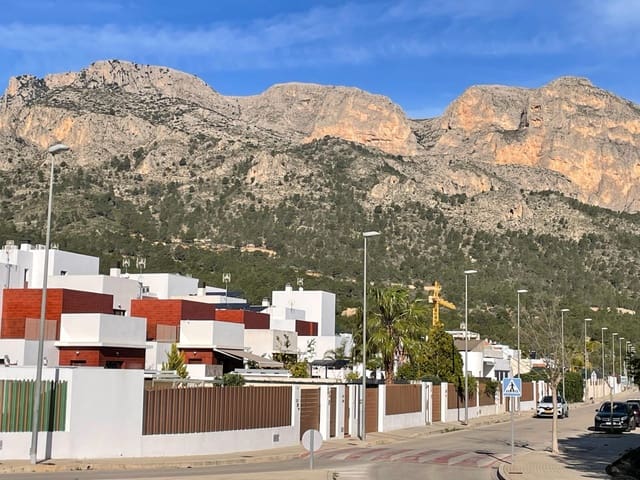 3 quarto Moradia para venda em Polop com piscina - 540 000 € (Ref: 9619229)